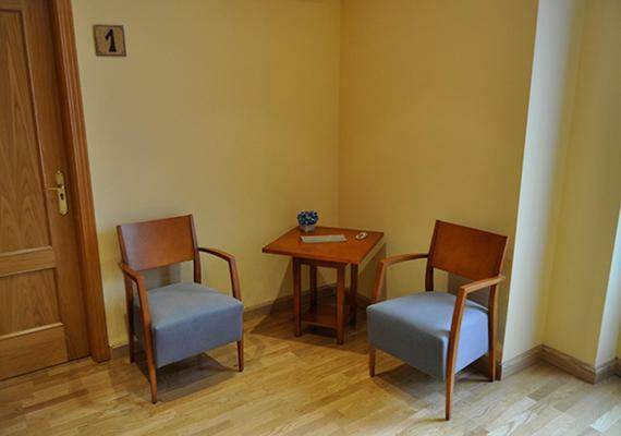 Hostal Puerta Del Valle La Cisterniga Екстер'єр фото